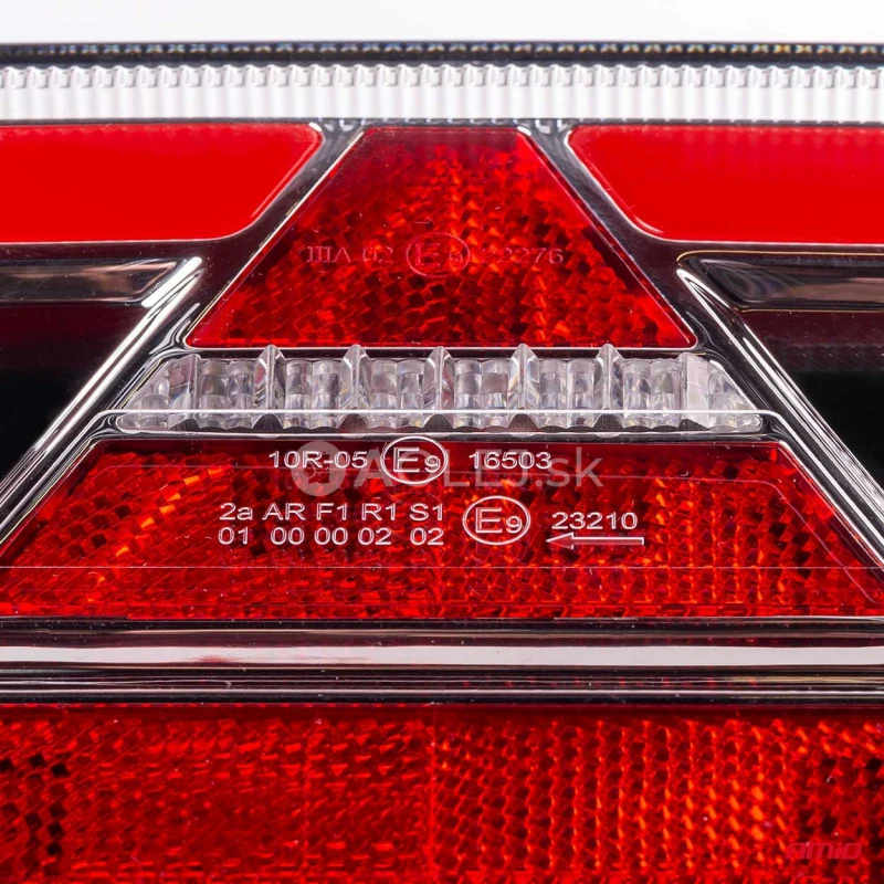 Svetlo zadné združené LED dynamické ĽAVÉ RCL-03-L