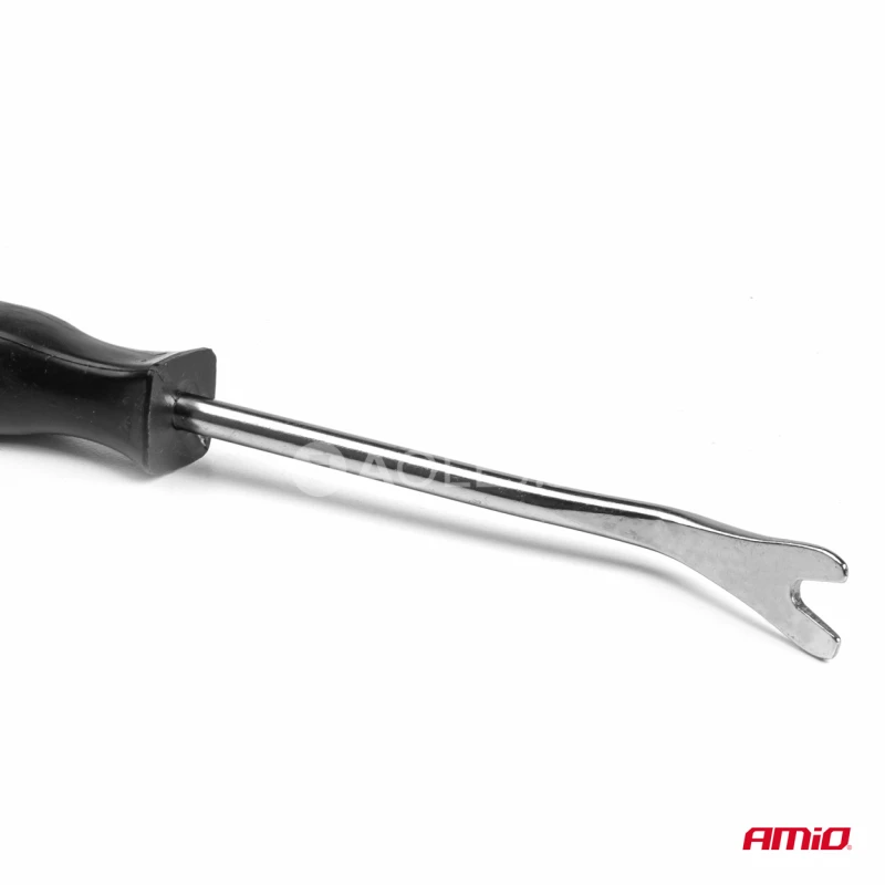 Sťahov&aacute;k čapov do auta