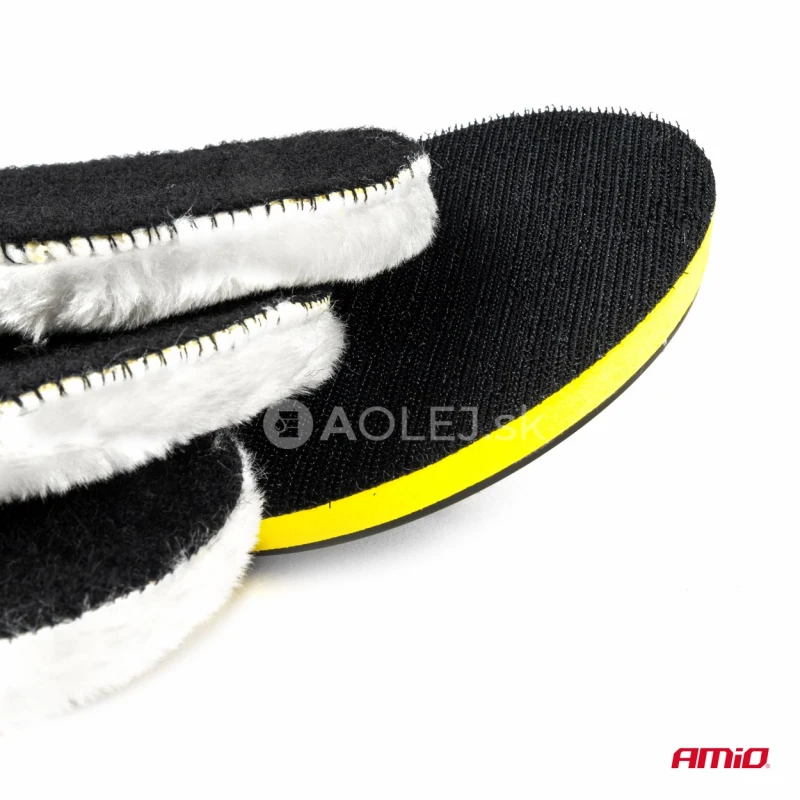 Sada le&scaron;tiacich kot&uacute;čov s adapt&eacute;rom