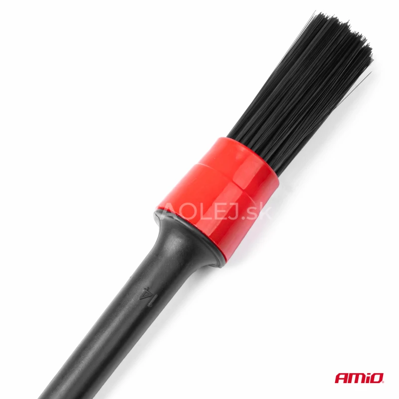 Sada detailingov&yacute;ch &scaron;tetcov mal&aacute; 3ks