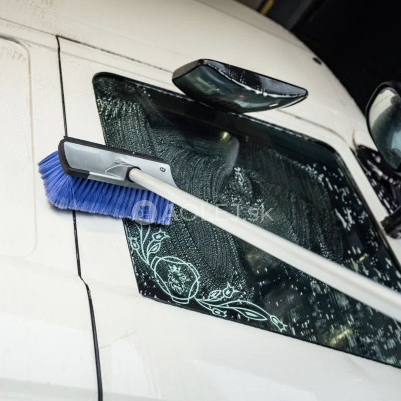 K2 Telescopic Brush - teleskopick&aacute; prietokov&aacute; kefa