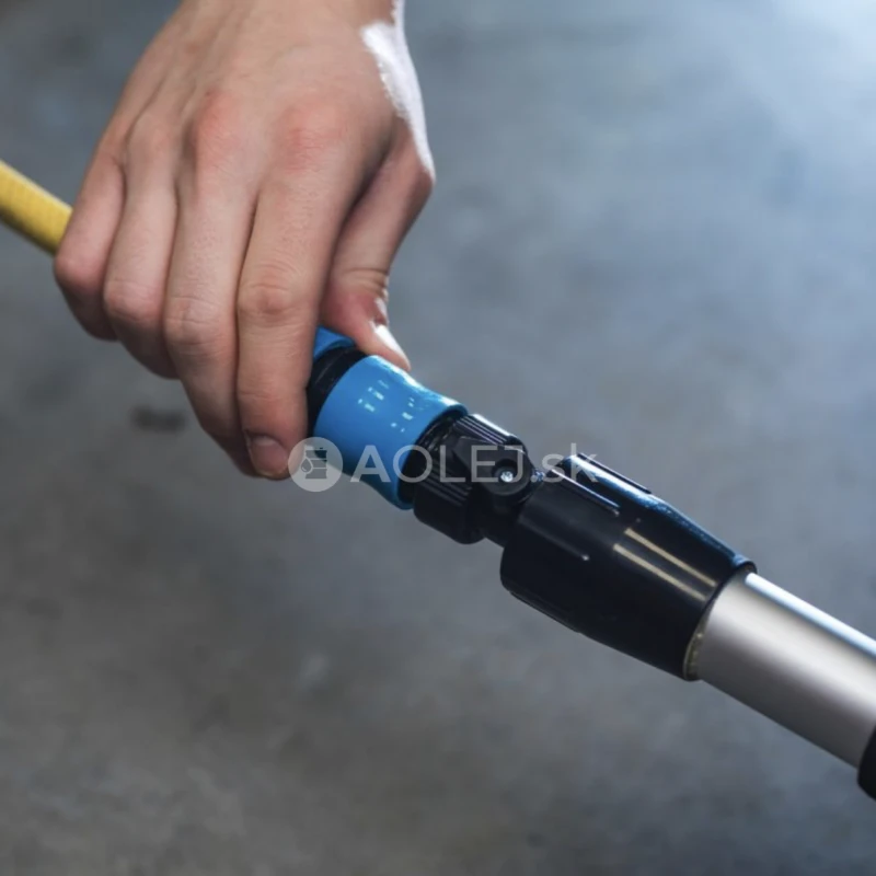 K2 Telescopic Brush - teleskopick&aacute; prietokov&aacute; kefa