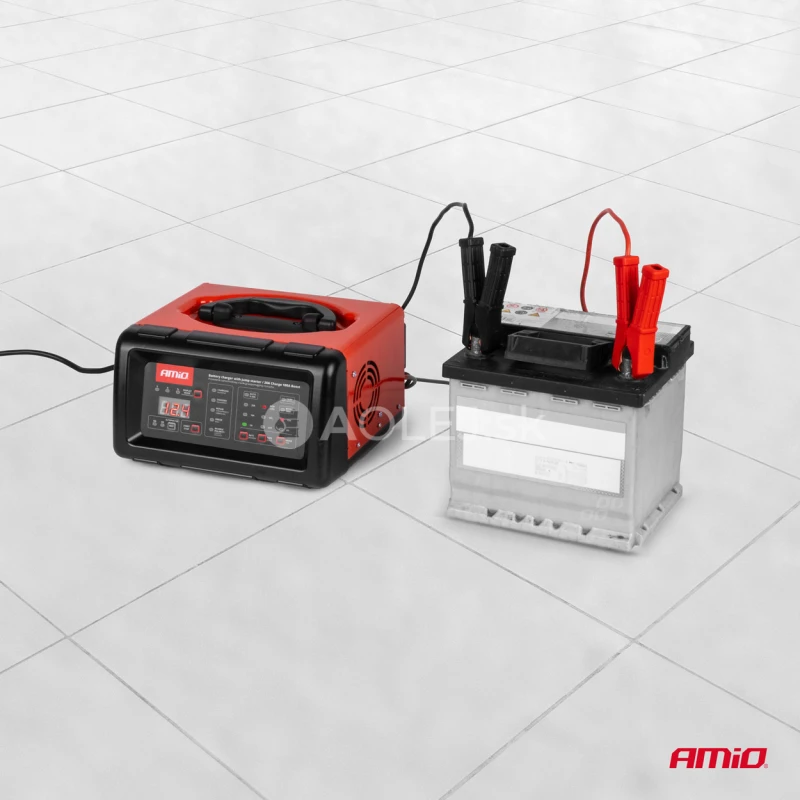 Nab&iacute;jačka bat&eacute;ri&iacute; 20A 6V 12V AMIO-04057