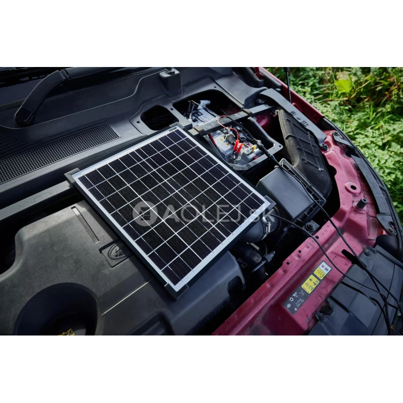 Osram Sol&aacute;rna Nab&iacute;jačka Autobat&eacute;rie BATTERYcharge 20W