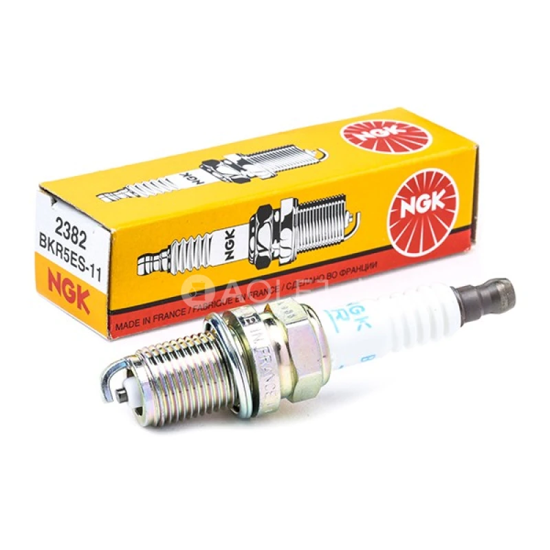 NGK 2382 Zapaľovacia sviečka BKR5ES-11