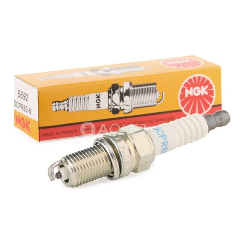 NGK 5692 Zapaľovacia sviečka DCPR8E-N