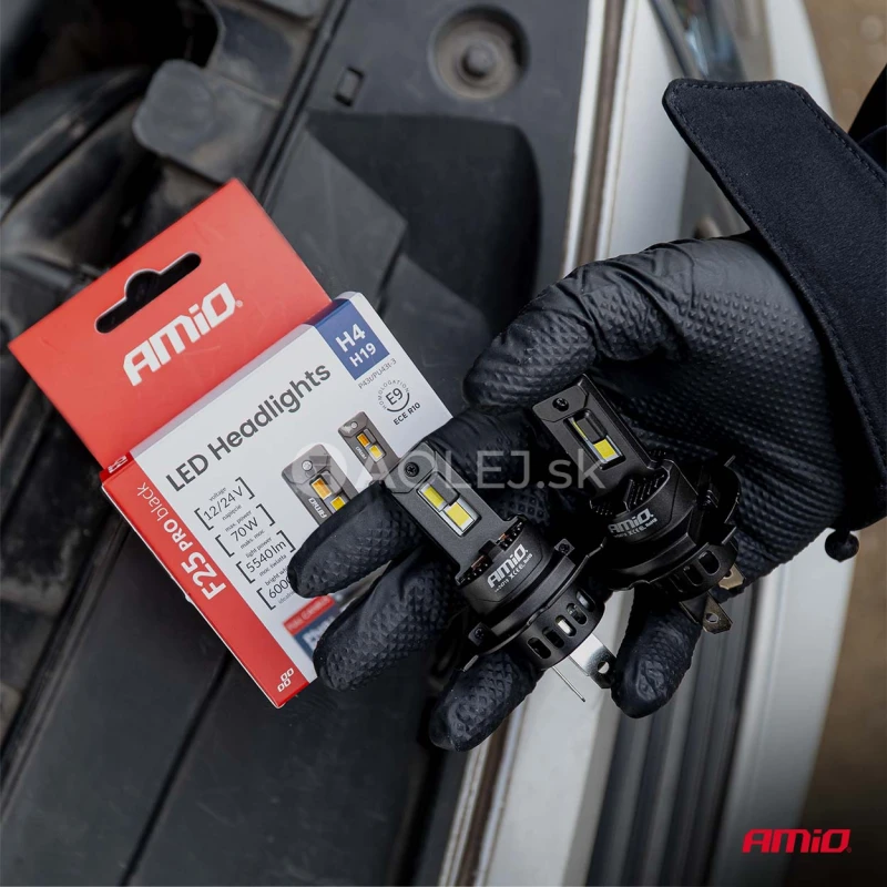LED žiarovky hlavn&eacute;ho svietenia S&eacute;ria F25 PRO BLACK FULL CANBUS H4 H19 70W 12V 24V AMIO-04719