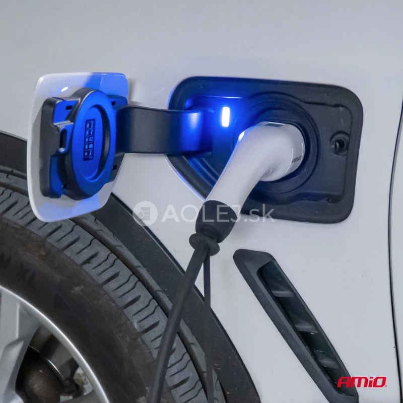 Trojf&aacute;zov&aacute; n&aacute;stenn&aacute; nab&iacute;jačka pre elektrick&eacute; vozidl&aacute; 11kW 16A 400V AMiO-04842