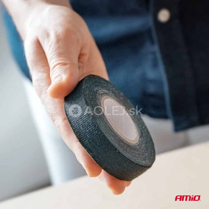 Izolačn&aacute; p&aacute;ska 19mm x 15m x 0.4mm AMiO-04853