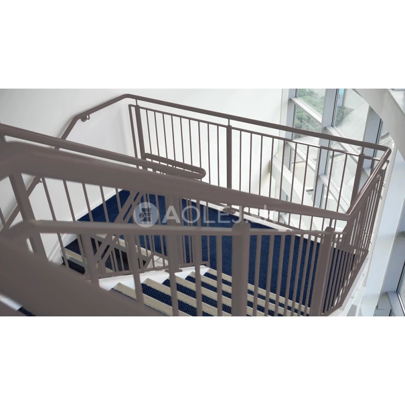 Dopravná sivá B - RAL 7043 1L syntetická farba vrchná